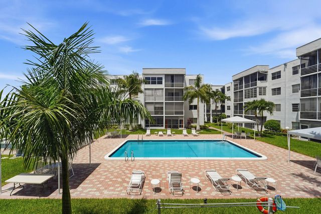 3000 E Sunrise Lakes Drive E #223, Sunrise