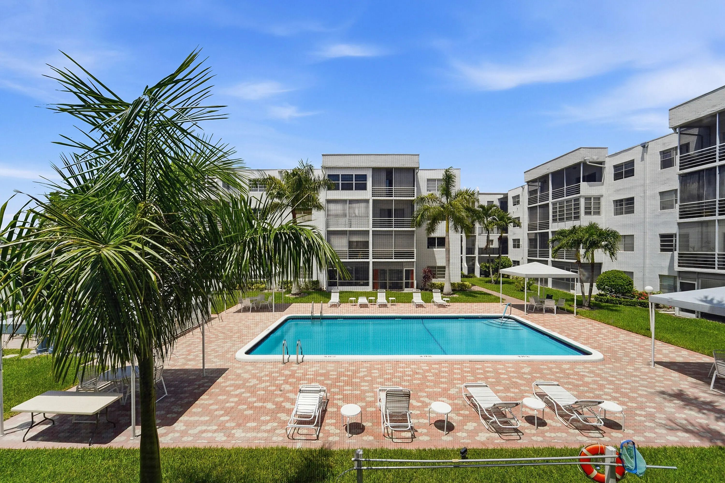 3000 E Sunrise Lakes Drive E #223, Sunrise