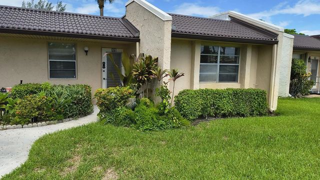 3 of 19 - 173 Lake Meryl Drive, West Palm Beach, FL