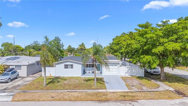 840 N 70th Way, Hollywood