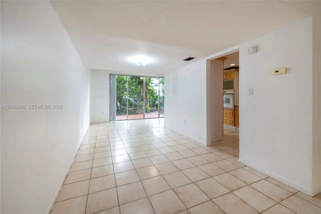 5 of 29 - 8401 W Sample Road #19, Coral Springs, FL