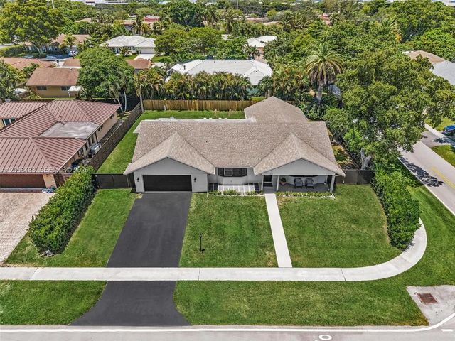 2 of 119 - 101 El Dorado Parkway, Plantation, FL
