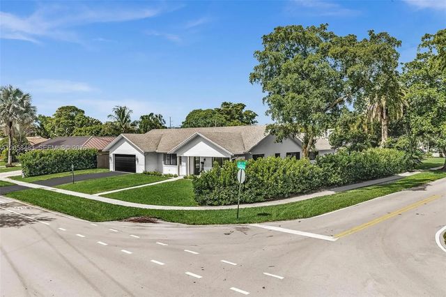 3 of 119 - 101 El Dorado Parkway, Plantation, FL