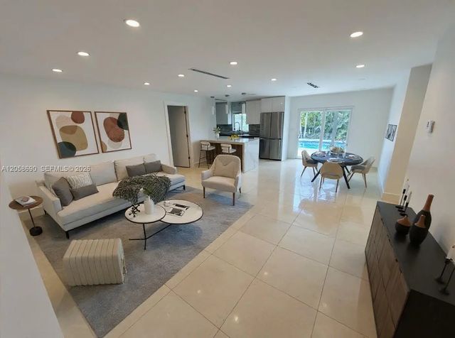 4 of 27 - 2900 Sw 16th Street, Fort Lauderdale, FL