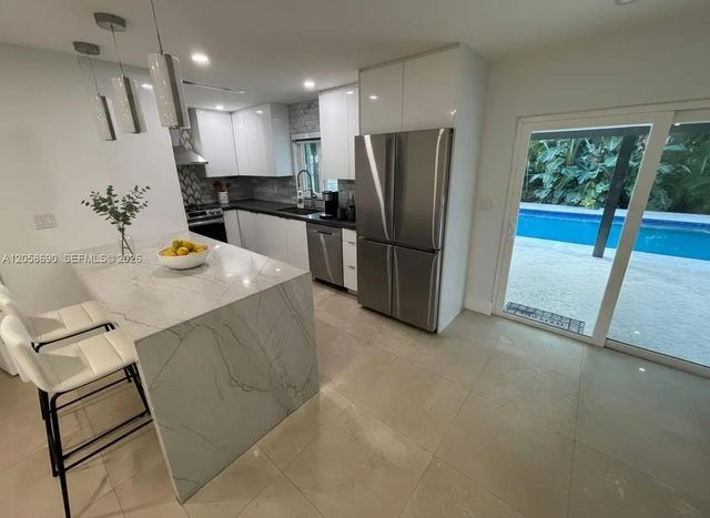 5 of 27 - 2900 Sw 16th Street, Fort Lauderdale, FL
