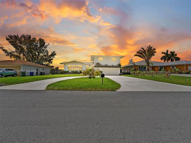 2045 Nw 115th Street, Miami