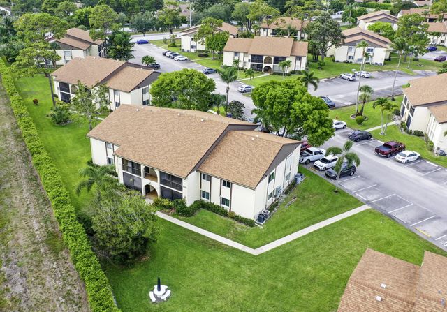 5930 Whispering Pine Way #c-2, Greenacres