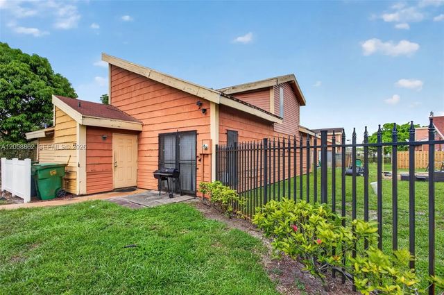 2 of 17 - 2422 Nw 55th Terrace, Lauderhill, FL