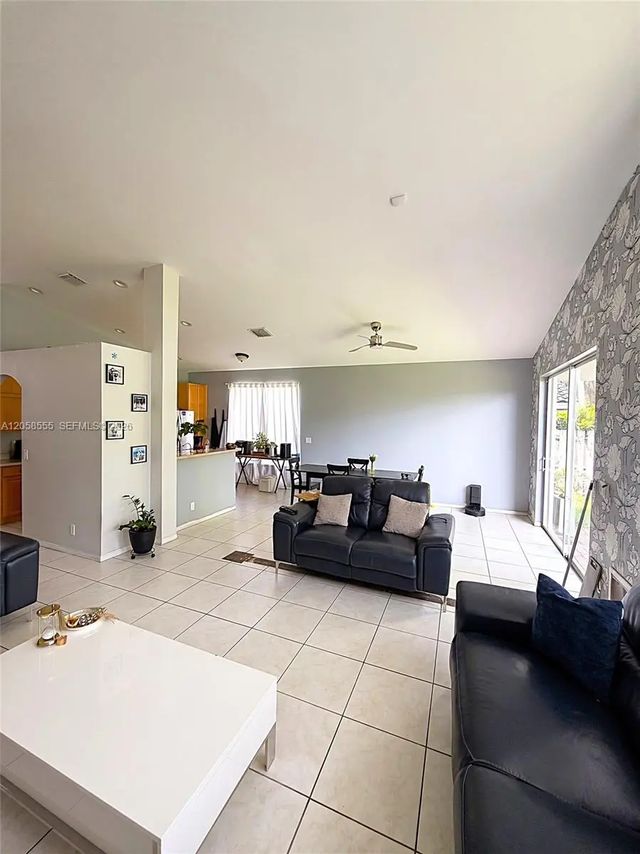 3 of 24 - 13237 Nw 15th Court, Pembroke Pines, FL