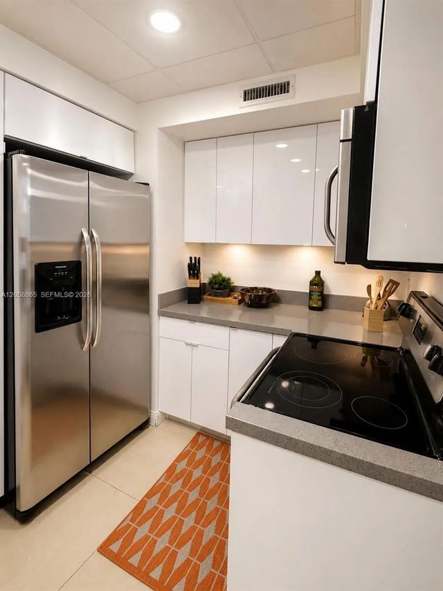 2 of 15 - 3505 S Ocean Drive #411, Hollywood, FL
