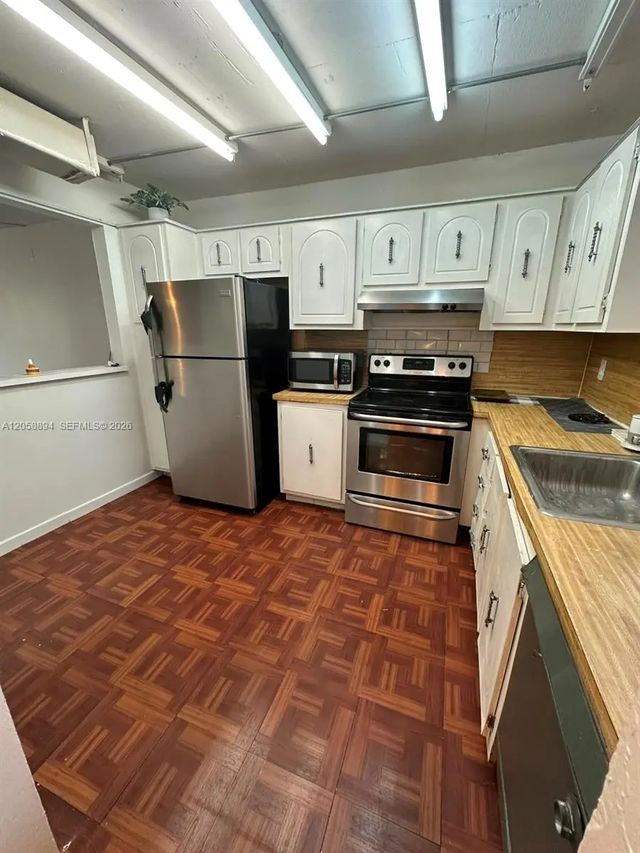 5 of 14 - 2571 Aragon Boulevard #317, Sunrise, FL