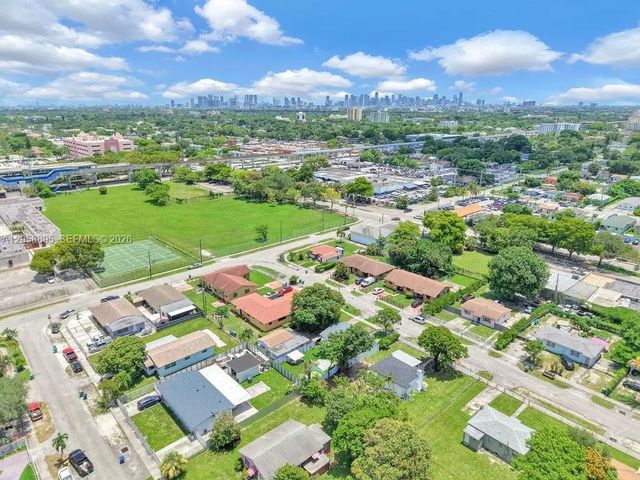 5 of 48 - 2925 Nw 63rd Street, Miami, FL