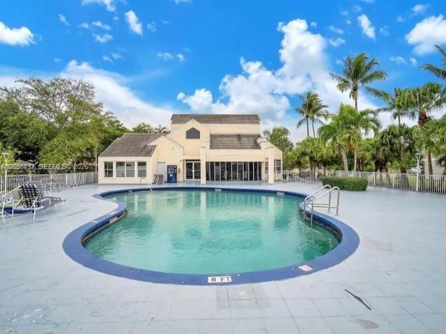 3461 Nw 44th Street #102, Oakland Park