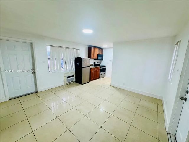 4 of 14 - 536 Sw 6th Terrace, Homestead, FL