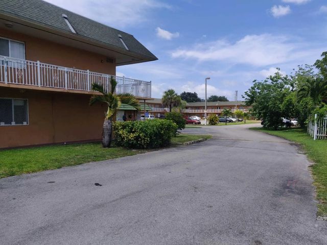 271 Nw 177th Street #106, Miami Gardens