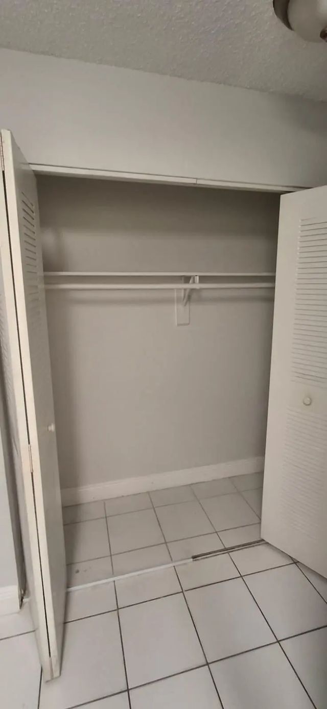 3 of 7 - 271 Nw 177th Street #106, Miami Gardens, FL