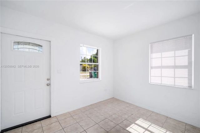 4 of 28 - 15431 Harding Lane, Homestead, FL