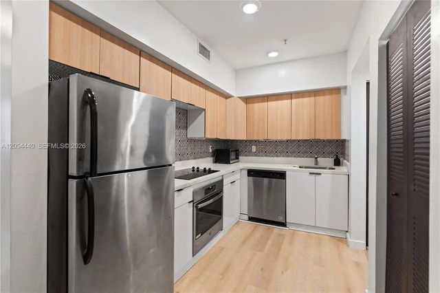 810 7th #102, Miami Beach