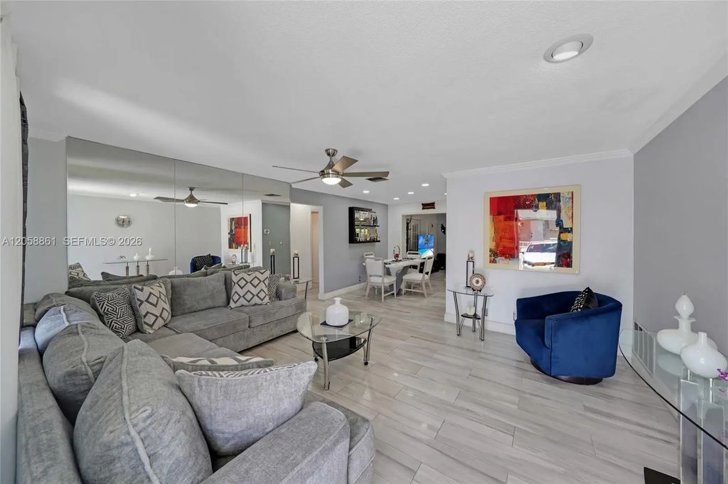 6708 Nw 57th Court, Tamarac