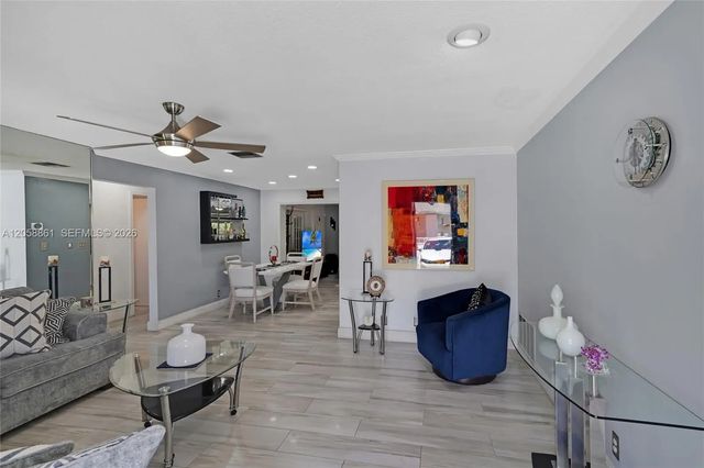 3 of 40 - 6708 Nw 57th Court, Tamarac, FL