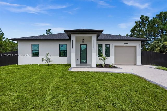 1039 Bassinger Avenue S, Lehigh Acres
