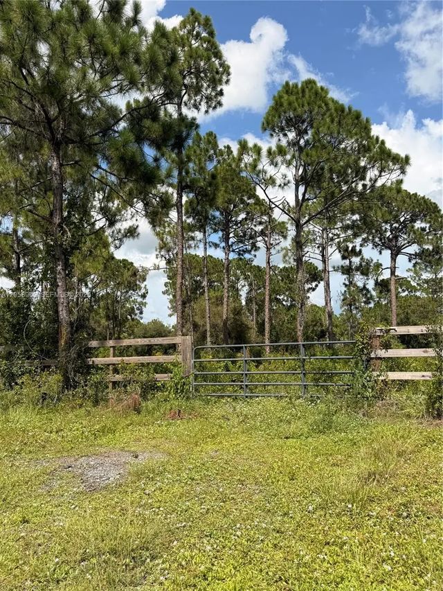 3 of 7 - 365 N Zambria Street, Clewiston, FL