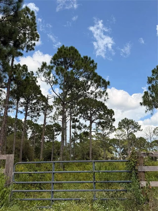 4 of 7 - 365 N Zambria Street, Clewiston, FL