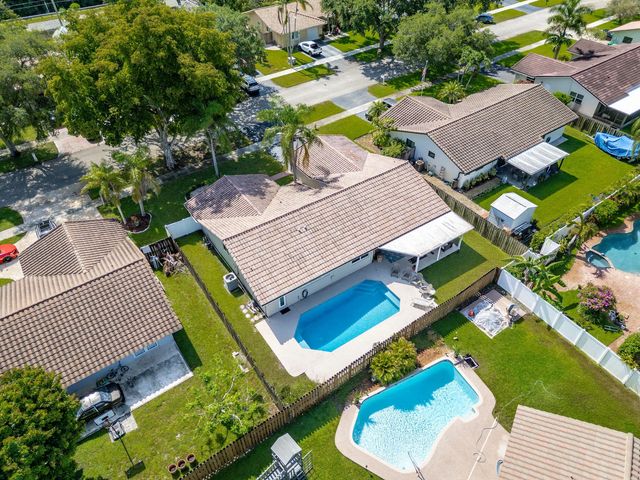 3 of 57 - 5569 Sw 112th Terrace, Cooper City, FL