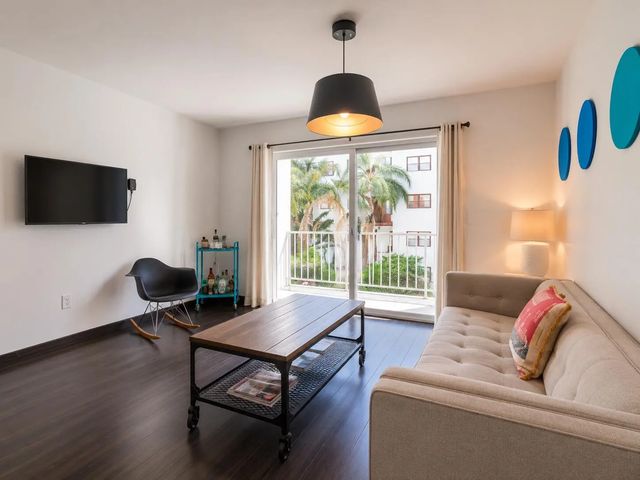 2 of 17 - 1245 West Avenue #302, Miami Beach, FL