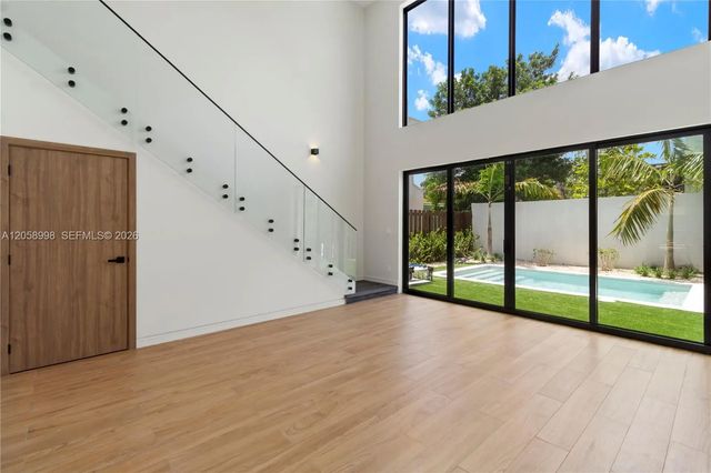 3 of 29 - 420 Ne 62nd Street, Miami, FL