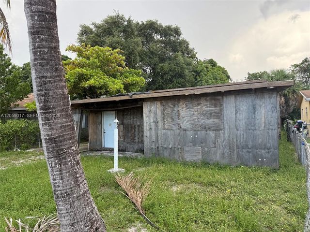 3 of 9 - 809 Nw 108th Street, Miami, FL