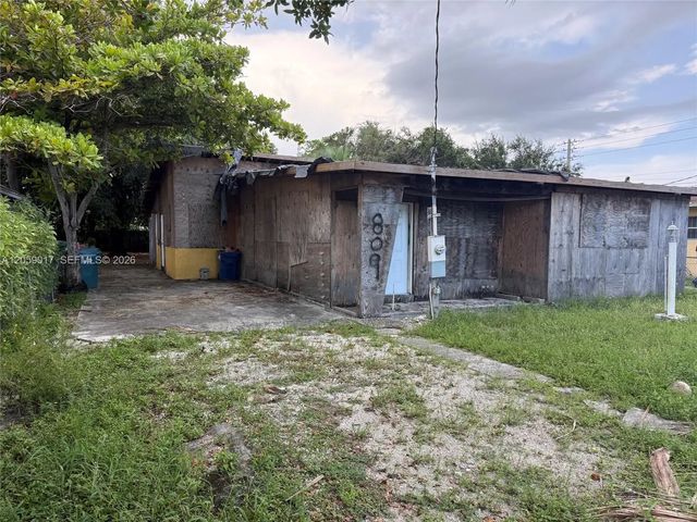 4 of 9 - 809 Nw 108th Street, Miami, FL