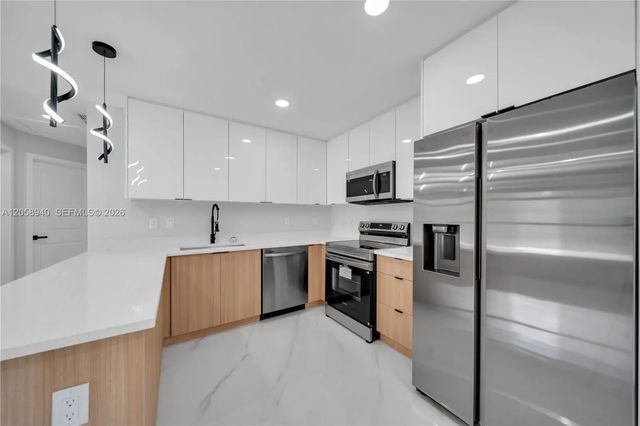 5 of 18 - 1042 Darlington Street, , FL