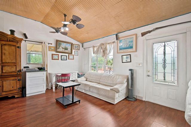 3 of 36 - 4157 Berkshire Road, St. James City, FL