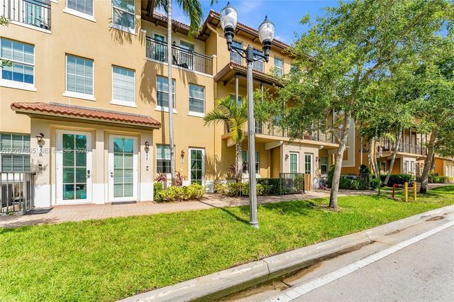 2 of 41 - 950 Sw 147th Avenue #2611, Pembroke Pines, FL