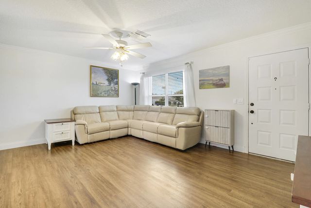 5 of 28 - 104 Banyan Circle, Jupiter, FL