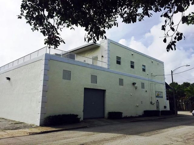 4 of 19 - 420 6th Street, West Palm Beach, FL