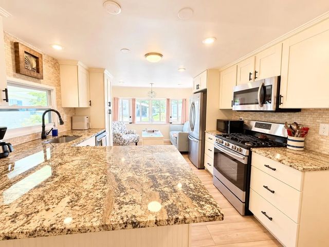 5 of 11 - 13827 S Indian River Drive #62, Jensen Beach, FL