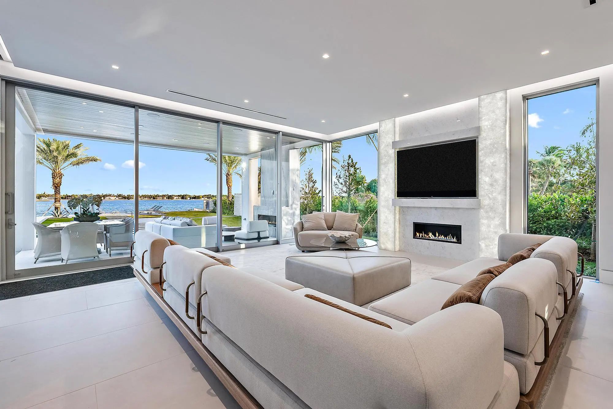 3030 Washington Road, West Palm Beach, FL, 33405