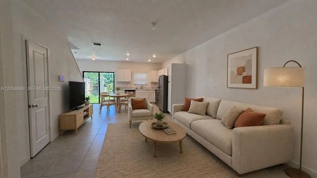 322 Ne 1st Drive, Florida City