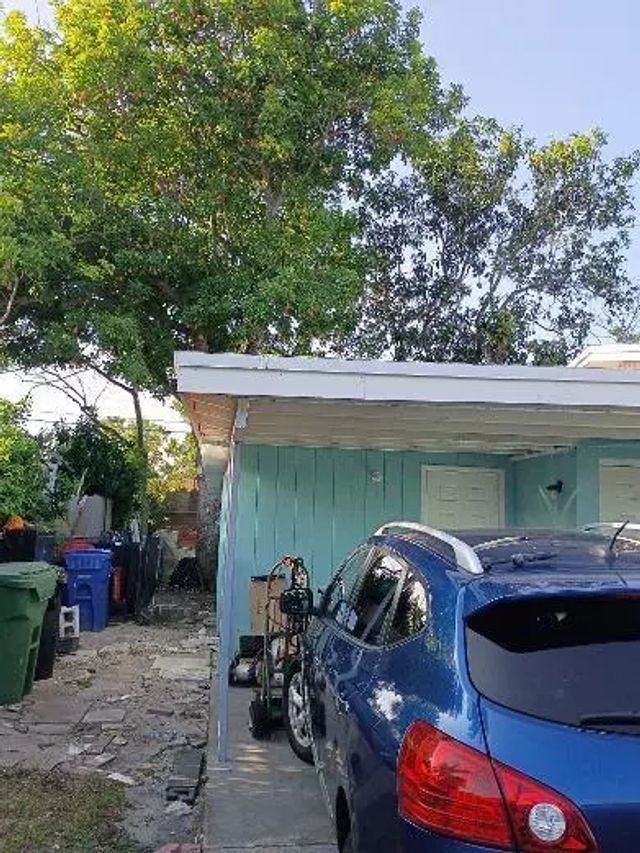 5 of 9 - 2731 Nw 16th Court, Fort Lauderdale, FL