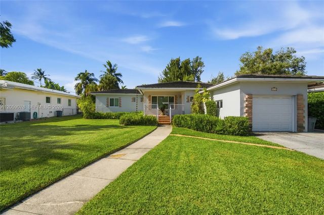 1010 Ne 105th Street, Miami Shores