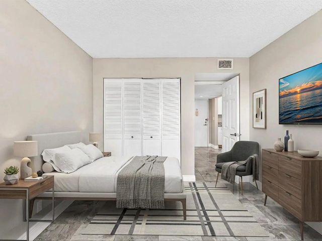 5 of 74 - 2741 Taft Street #104, Hollywood, FL