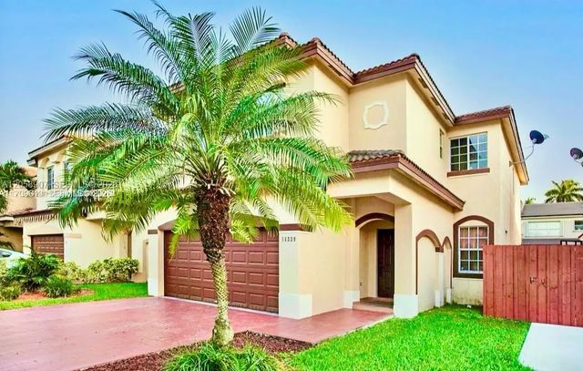 2 of 38 - 11320 Nw 43rd Terrace, Doral, FL