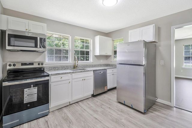 5 of 52 - 3031 W Jackson Street, Pensacola, FL
