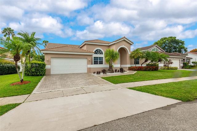 2 of 37 - 945 Nw 202nd Avenue, Pembroke Pines, FL