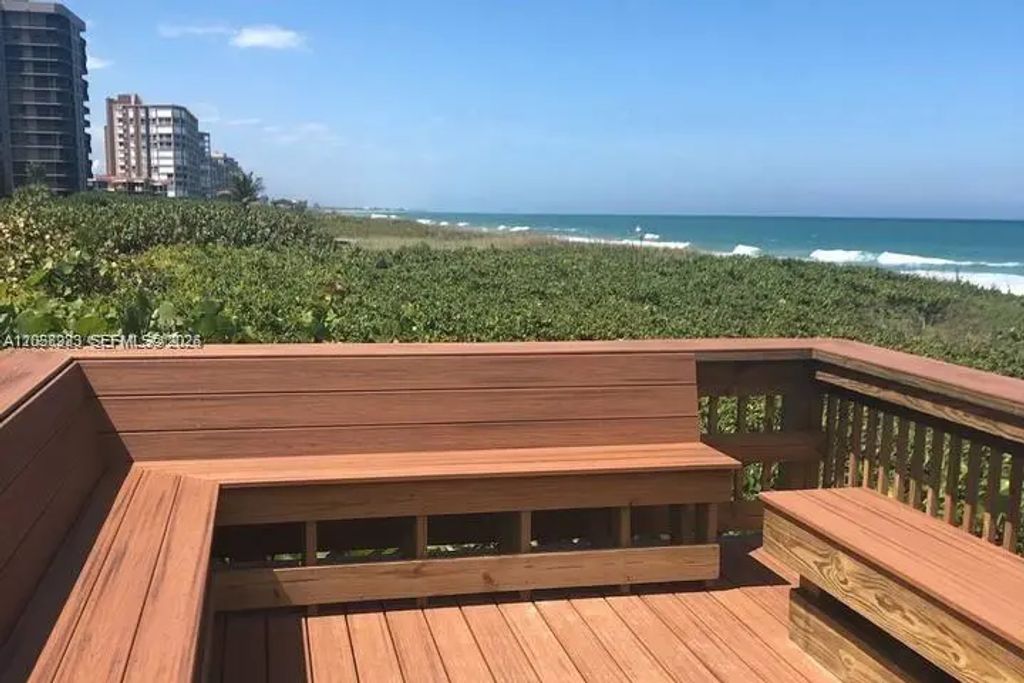 3880 N Highway A1a #102, Fort Pierce