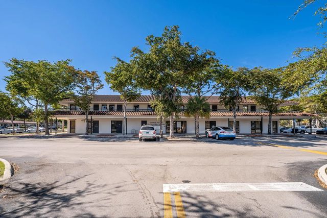 4 of 16 - 7480 Fairway Drive, Hialeah, FL
