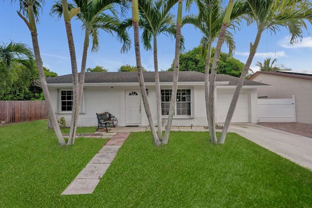 6134 E Wauconda Way E, Lake Worth