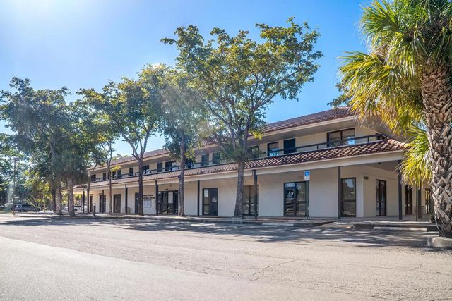 4 of 20 - 7480 Fairway Drive, Hialeah, FL